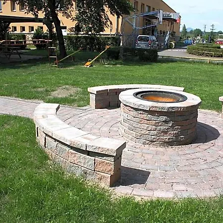 Bk Pod Lipou Hotell Mělník